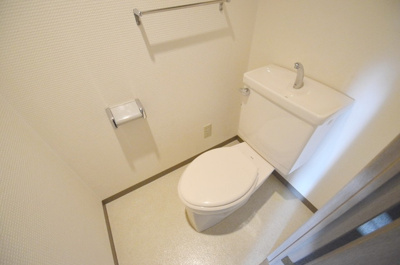 【トイレ】 | フォンテーヌ・デ・アイラ | トイレもきれいです