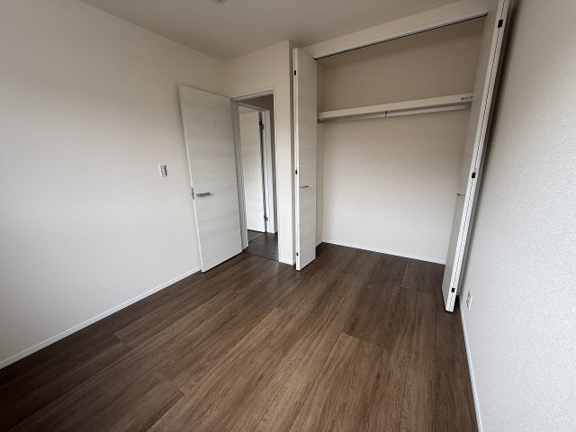 横浜2丁目　新築戸建の洋室|洋室4.7B