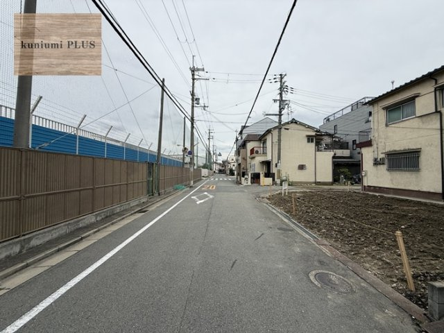 東大阪市稲田本町2丁目の前面道路含む現地写真