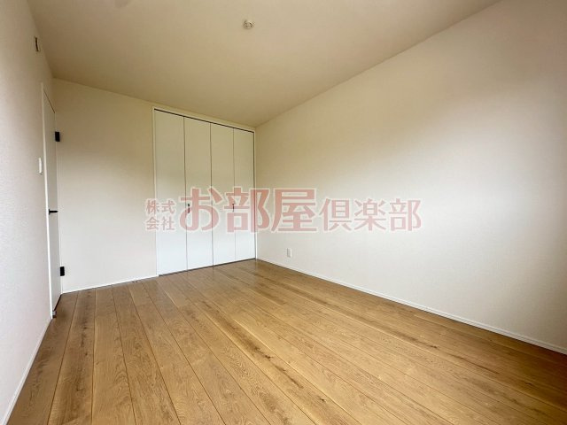 IRIE SUN NAGATOISHIの洋室|落ち着いた色調の洋室です