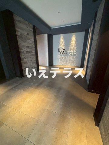 プレサンスＫＯＢＥアモーレのロビー