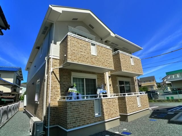 【外観】 | シャルマンはなのまち | きれいな外観です