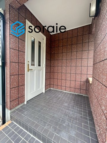 飯能市永田台1丁目　中古戸建の玄関