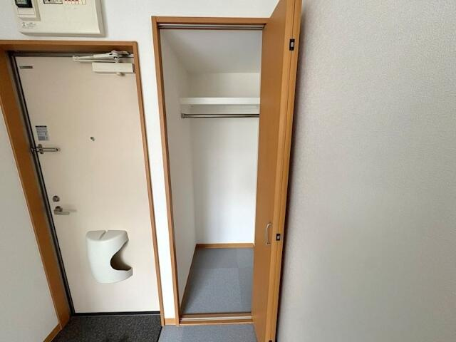 ハイツKの玄関
