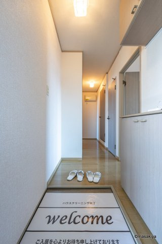 ピュアハウス桜ヶ岡の玄関