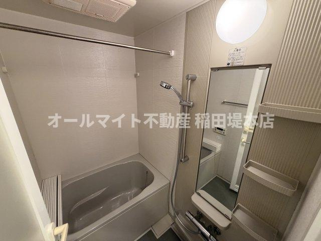 川崎市麻生区高石１丁目の賃貸マンションの浴室