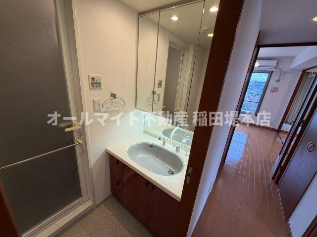 川崎市麻生区高石１丁目の賃貸マンションの洗面所