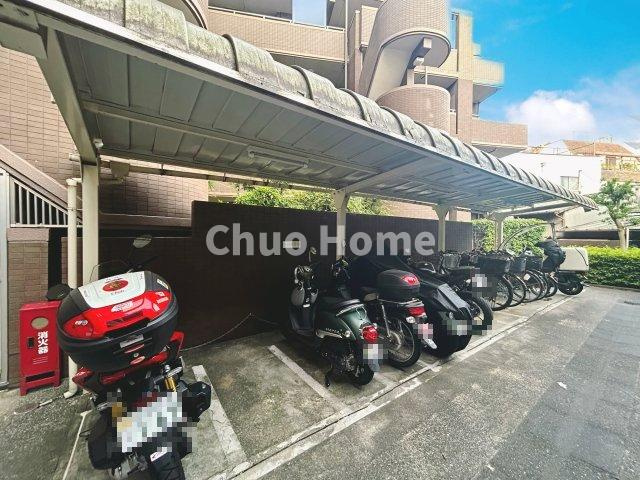 コスモ平井南リバータウンの駐車場|【バイク置場】最新の空き状況や費用などの詳細は担当スタッフまでお問い合わせください。