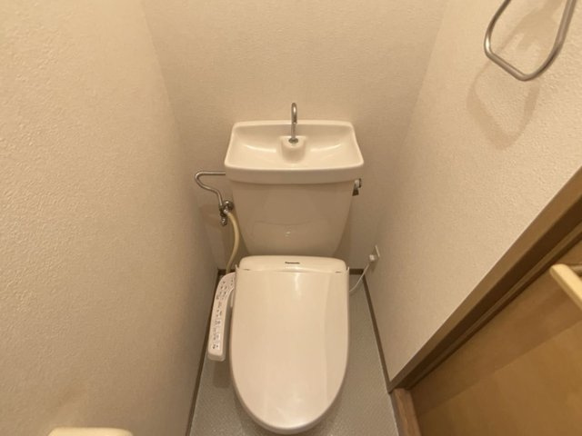 セジュール城東105のトイレ