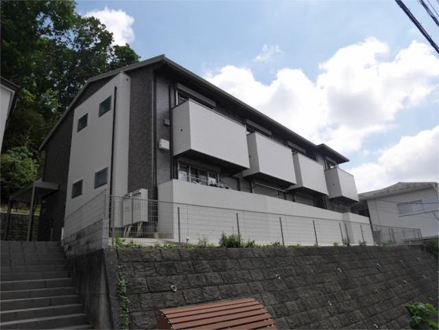 町田市能ヶ谷２丁目のアパートの外観