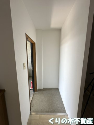 【玄関】 | フォブールあおい | 明るい玄関です