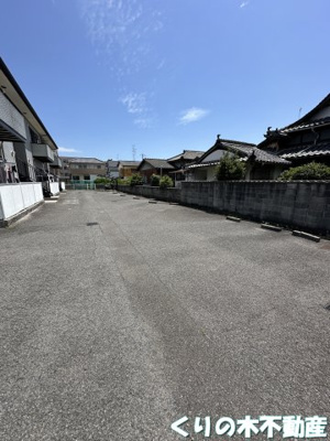 【駐車場】 | フォブールあおい | 駐車場完備です