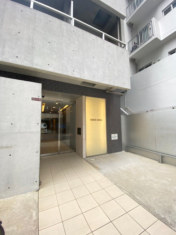 VERDE EBISUのエントランス