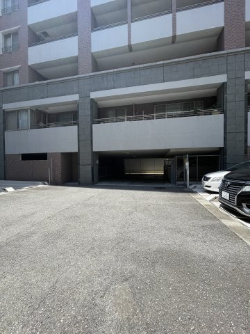 アルス神戸ハーバースクエアの駐車場