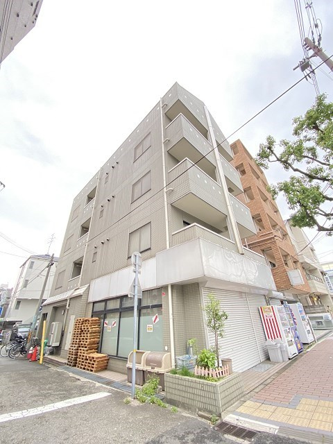 ユミールの外観