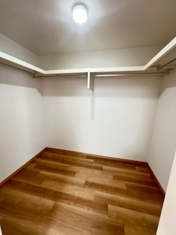分銅町貸家の収納