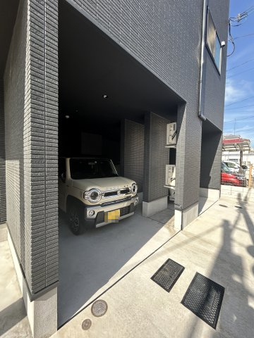 CROUD立花の駐車場|駐車場に車を止められます