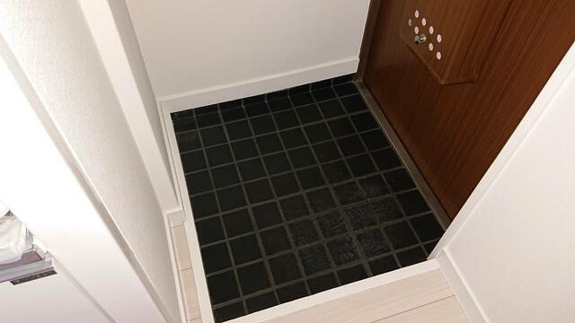 フラッツ松尾の玄関
