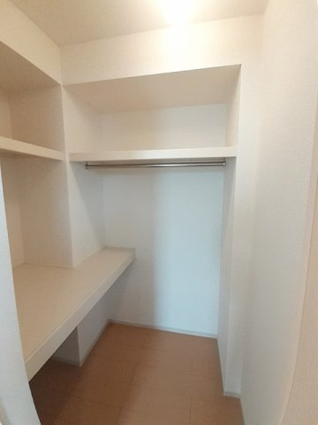 コスモス　Ⅱの収納|小物を収納するのに便利です