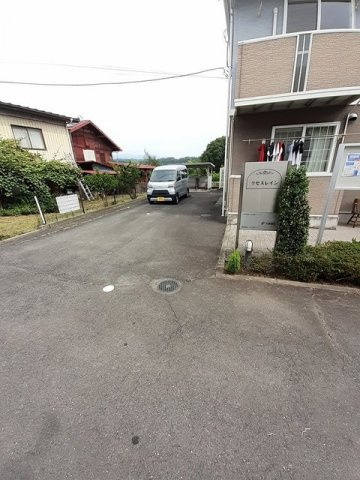 リセスレインの駐車場|駐車場があるので、車を買う予定の方も安心です