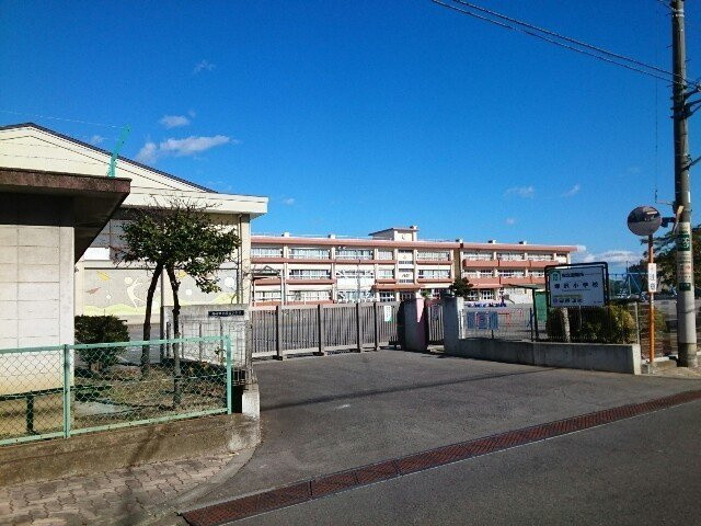 グランドバレーの周辺|高崎市立塚沢小学校まで850m