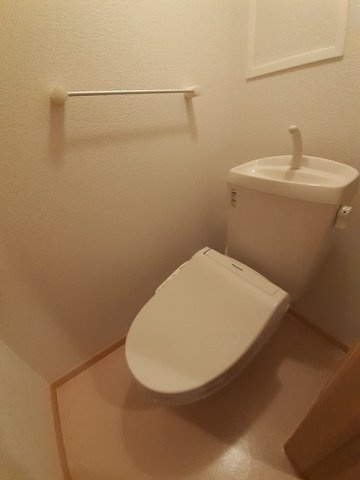カーサ・セレーノのトイレ|シンプルで使いやすいトイレです