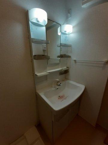 コリーヌメゾンの洗面所|使いやすい洗面所です