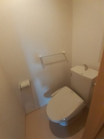 コリーヌメゾンのトイレ|コンパクトで使いやすいトイレです