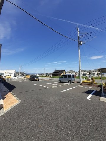 ラフェリカーナ・Ｍの駐車場|駐車スペースもあります