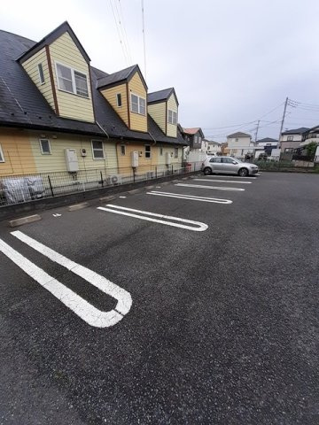 ヴィラ　アルビレオの駐車場|駐車スペースもあります