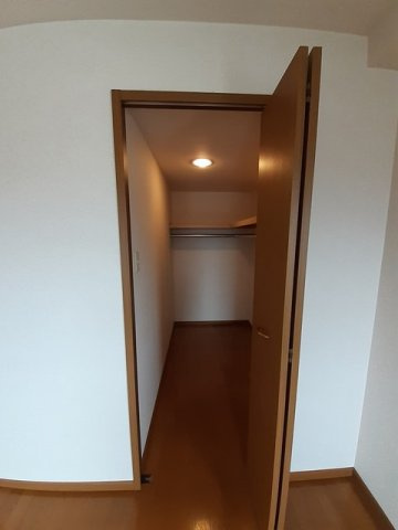コムフォートワンの収納|収納豊富です