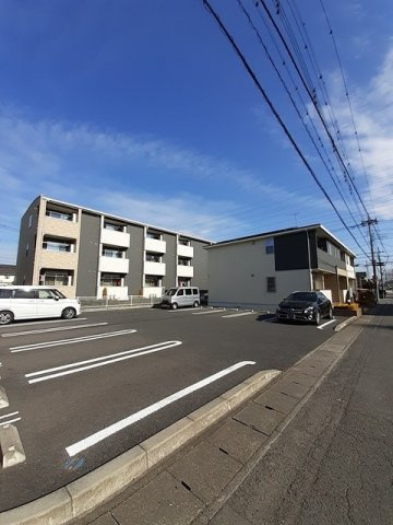 アルドールＶの駐車場|車をお持ちの方に嬉しい駐車場付きの物件です