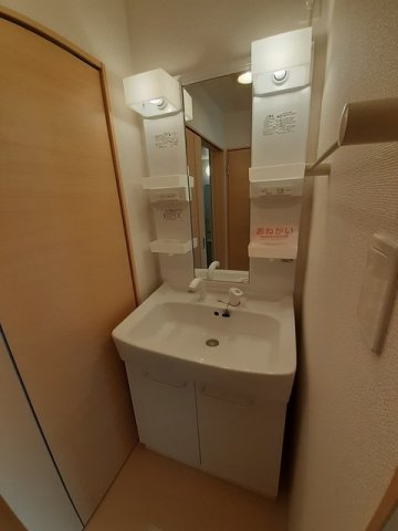メゾンソレーユ　Ｍの洗面所|使いやすい洗面所です