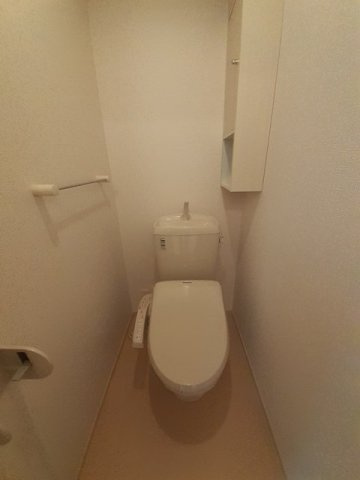 メゾンソレーユ　Ｍのトイレ|落ち着いた色調のトイレです