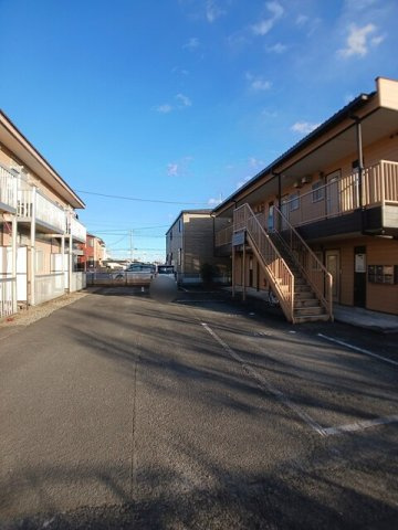 シティーハイツ中川　Ａの駐車場|車をお持ちの方に嬉しい駐車場付きの物件です