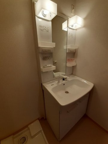 ソレイユコートＳの洗面所|使いやすい洗面所です