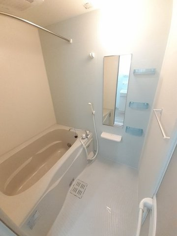 ジベルニーⅠの浴室|コンパクトで使いやすいお風呂です