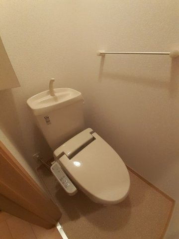 カーサ・セレーノのトイレ|落ち着いたトイレです