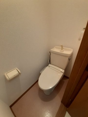 メルベーユのトイレ|清潔感のあるトイレです