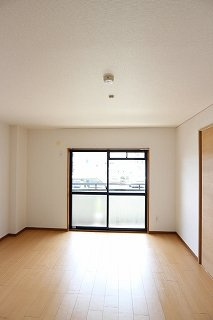 フラワープレイスの内装|きれいな内装です