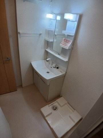 彩　ｔａｋａｓａｋｉ　Ⅱの洗面所|広い洗面スペース