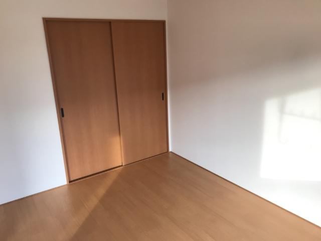 プレステージ中居の内装|洋室