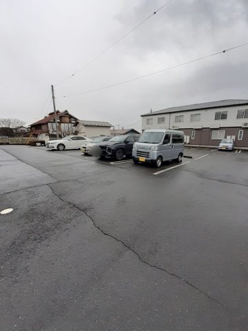 リヴィエールＡの駐車場|駐車スペースもあります