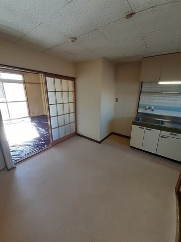 シティーハイツ小八木　Ｂの居間・リビング|こちらの居間で趣味の時間をお楽しみください