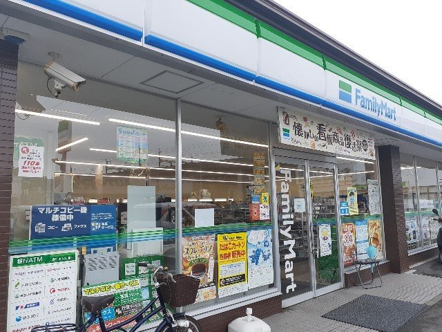 アーバンＫ・Ｆの周辺|ファミリーマート問屋西一丁目店まで180m