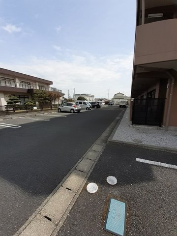 ピュアー双葉の駐車場|カースペースがあります