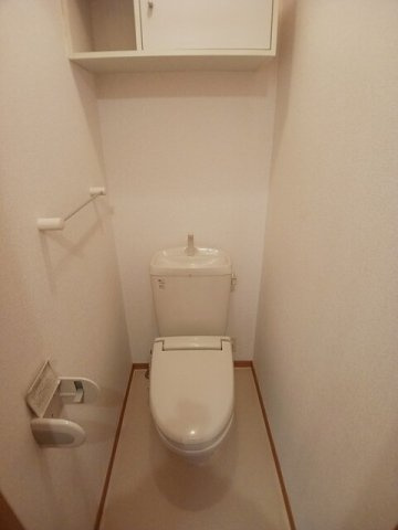 メゾン・アンソレイエ　Ⅲのトイレ|落ち着いたトイレです