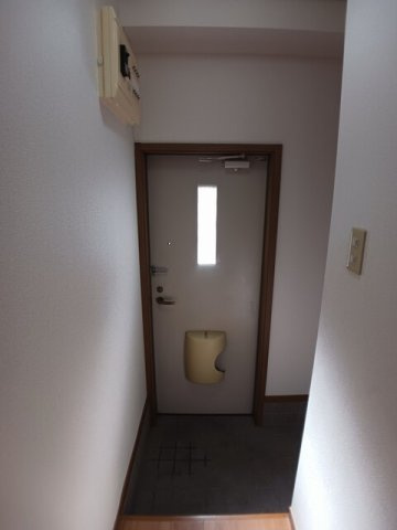 ウエストヴィレッジの玄関|毎日通る玄関はこちらです