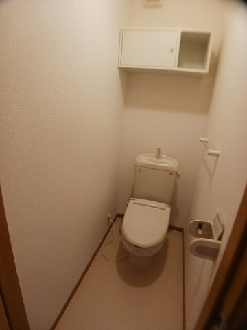ひまわり　Ａのトイレ|ゆったりとした空間のトイレです