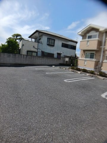 ミントハウスの駐車場|カースペースがあります